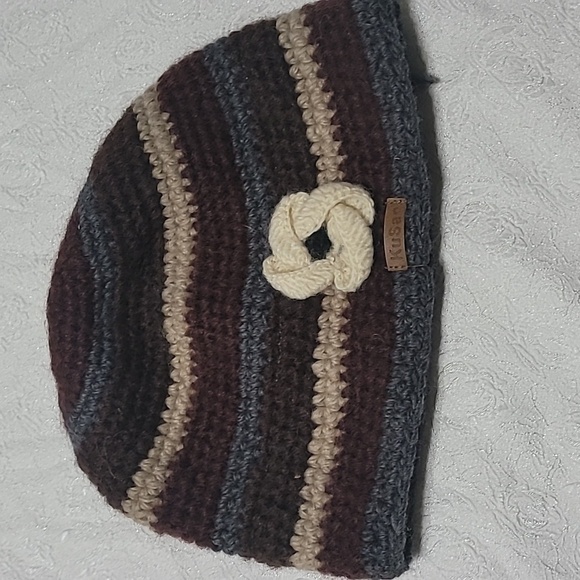 Ku San  Wool Beanie - Picture 1 of 5